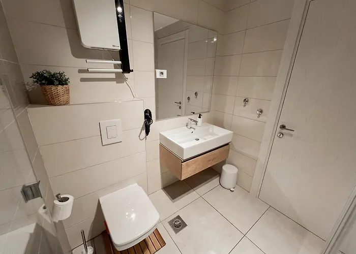 アパート Zoela イゾラ